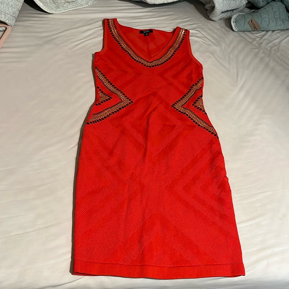 Very cute stretchy dress